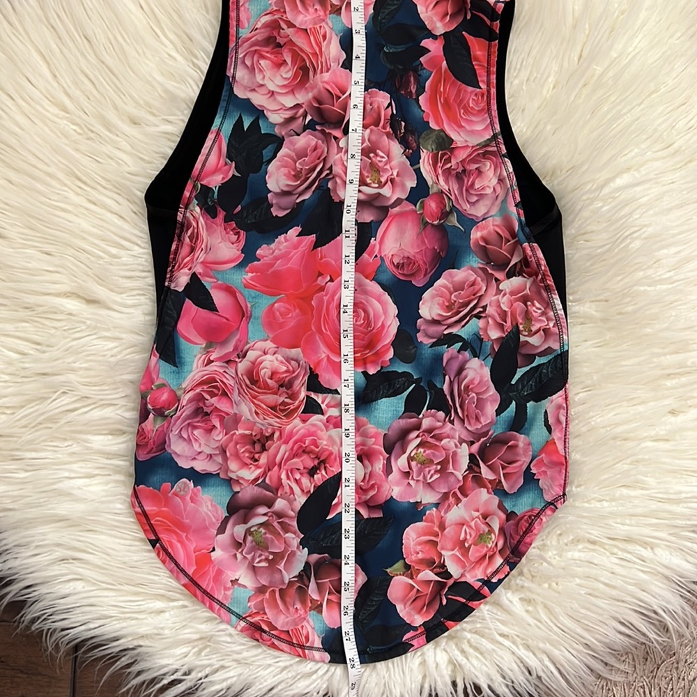 Lululemon Top - Picture 6 of 8
